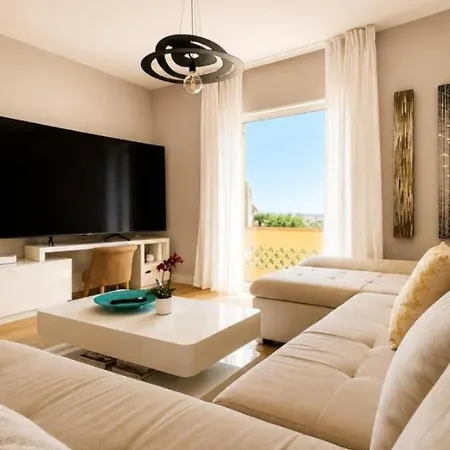 Apartment De Le Verseau Mandelieu
